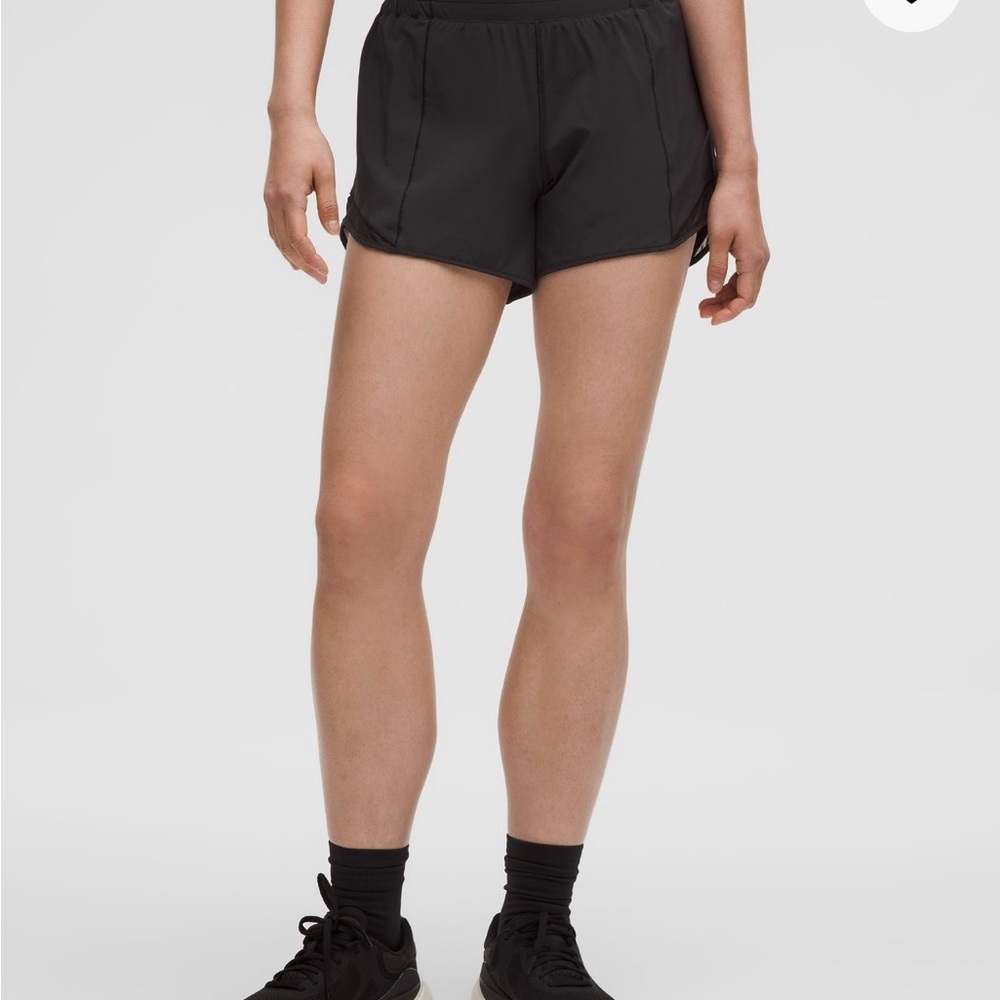 Lululemon Hotty Hot Black HR Shorts 4”